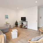 Appartamento Varanda Da Baixa, Cosy Apartment, Location, Private Terrace, Barbecue, Ac And Wi-fi