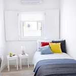 Varanda Da Baixa, Cosy Apartment, Location, Private Terrace, Barbecue, Ac And Wi-fi *
