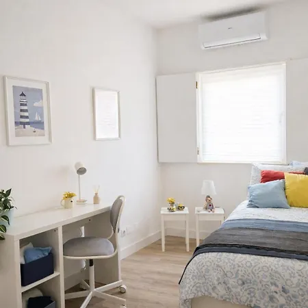 Lägenhet Varanda Da Baixa, Cosy Apartment, Location, Private Terrace, Barbecue, Ac And Wi-fi Faro