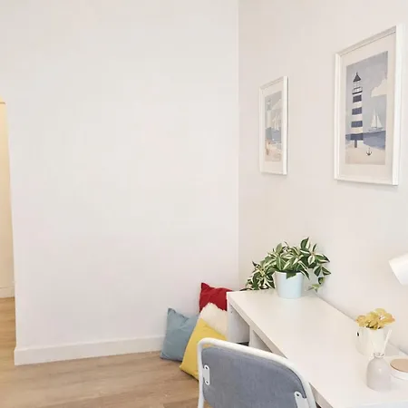 Lägenhet Varanda Da Baixa, Cosy Apartment, Location, Private Terrace, Barbecue, Ac And Wi-fi *