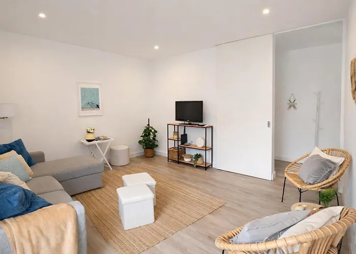 Lägenhet Varanda Da Baixa, Cosy Apartment, Location, Private Terrace, Barbecue, Ac And Wi-fi