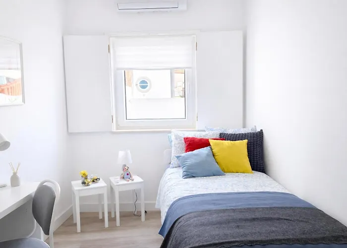 Varanda Da Baixa, Cosy Apartment, Location, Private Terrace, Barbecue, Ac And Wi-fi *