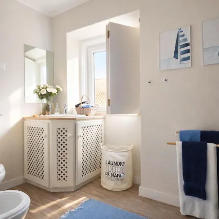 아파트 Varanda Da Baixa, Cosy Apartment, Location, Private Terrace, Barbecue, Ac And Wi-fi *