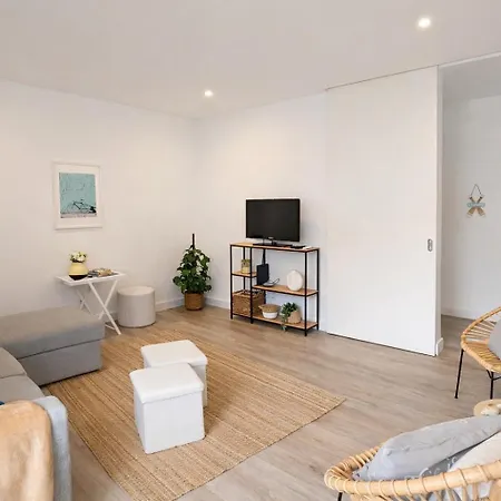 Appartement Varanda Da Baixa, Cosy Apartment, Location, Private Terrace, Barbecue, Ac And Wi-fi