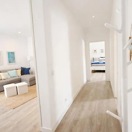 Varanda Da Baixa, Cosy Apartment, Location, Private Terrace, Barbecue, Ac And Wi-fi Faro